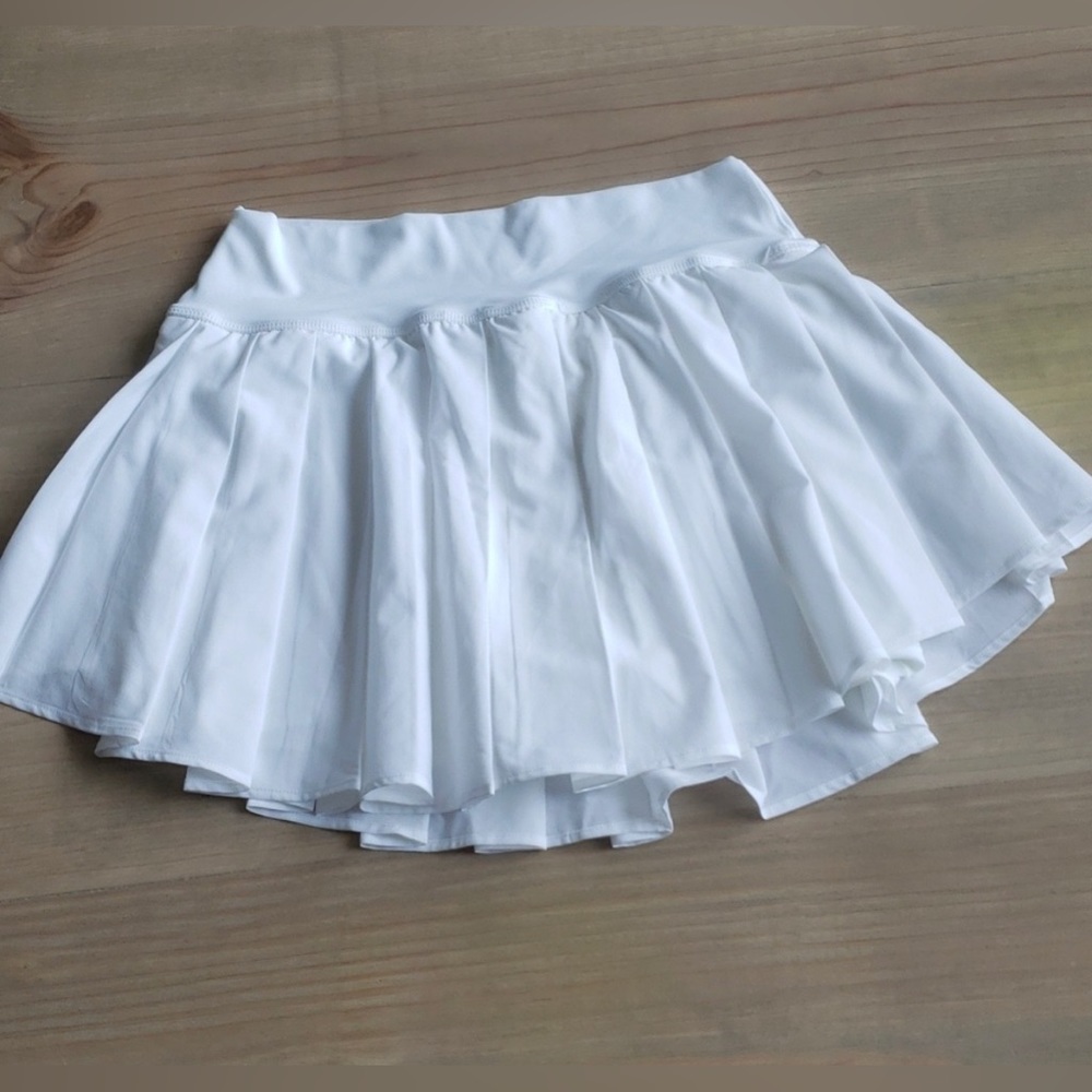 White Aerie offline high waisted pleated tennis skirt